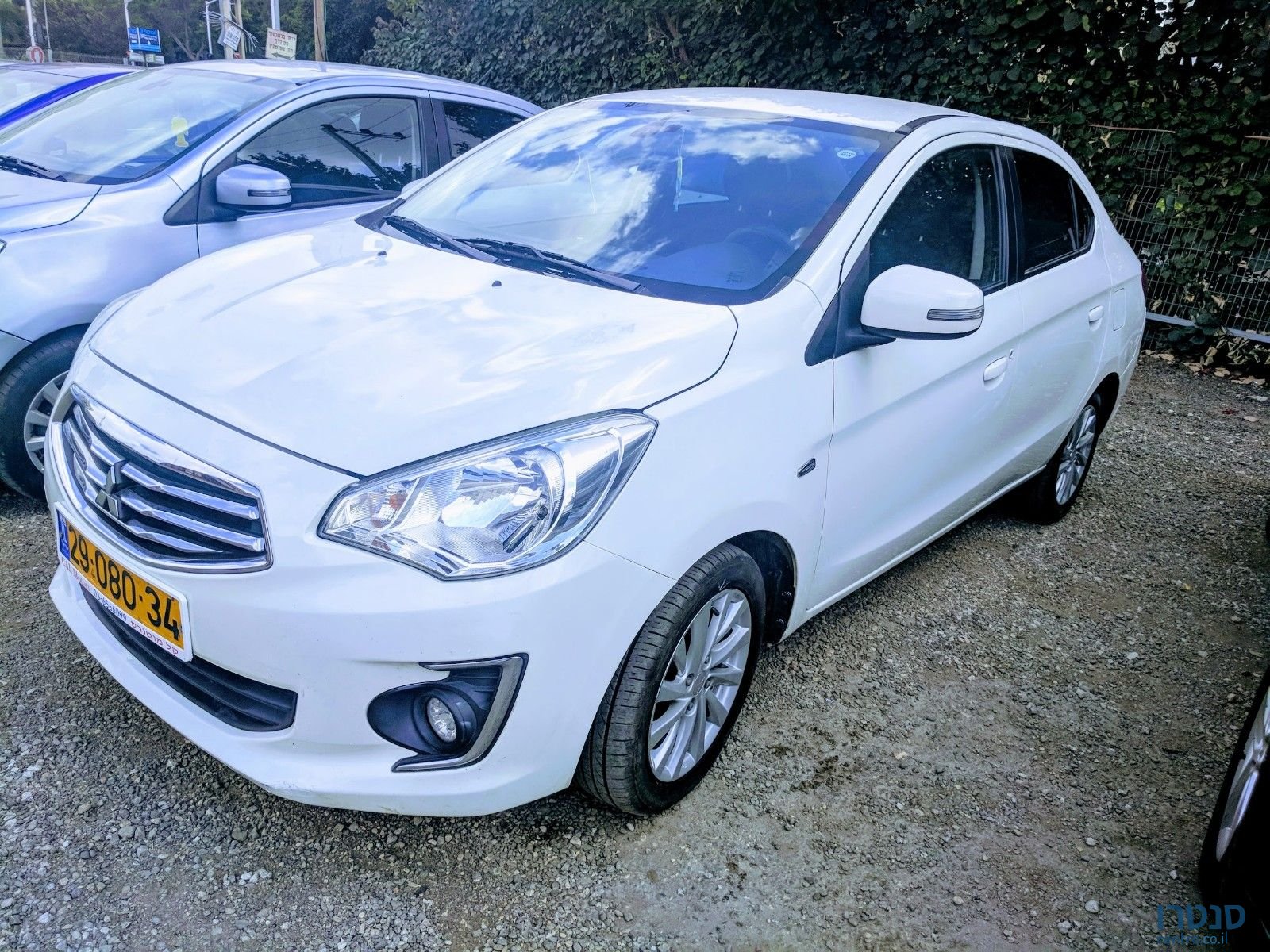 2014' Mitsubishi Attrage photo #2