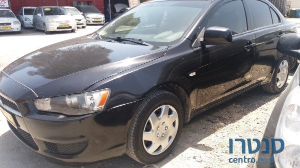 2011' Mitsubishi Lancer photo #3