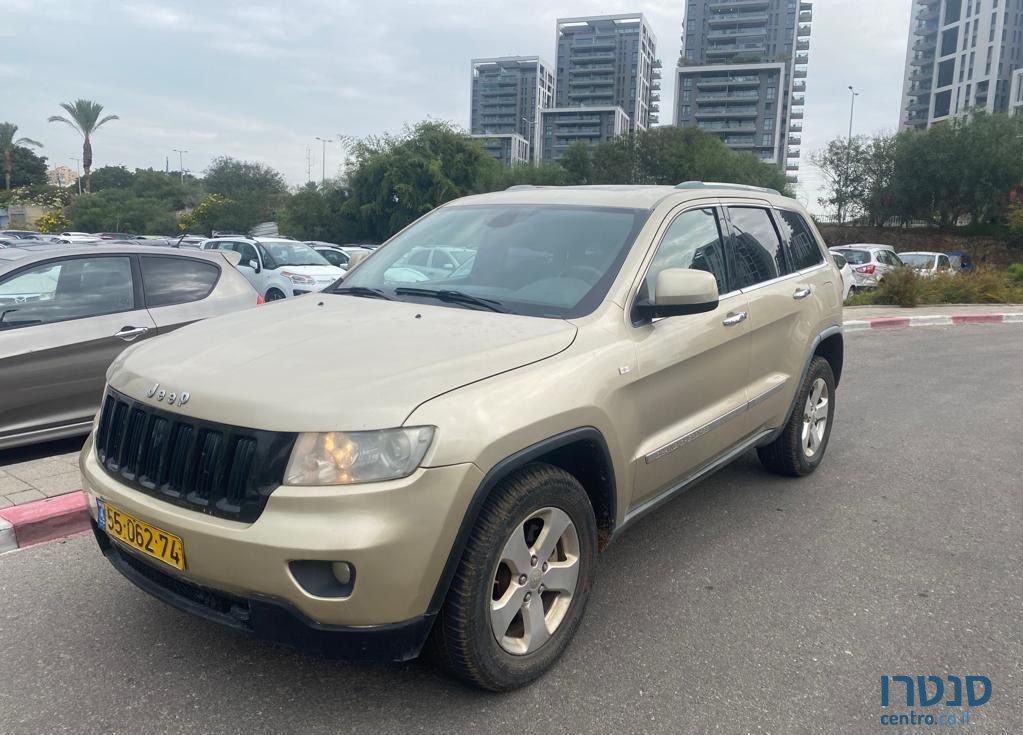 2011' Jeep Grand Cherokee ג'יפ גרנד צ'ירוקי photo #2