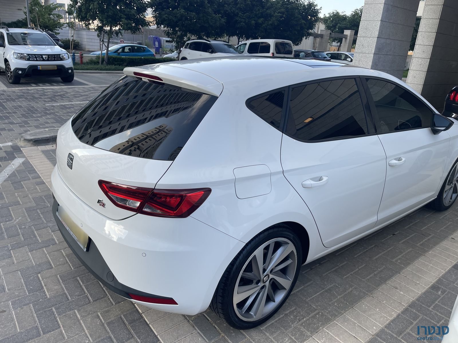 2015' SEAT Leon סיאט לאון photo #4