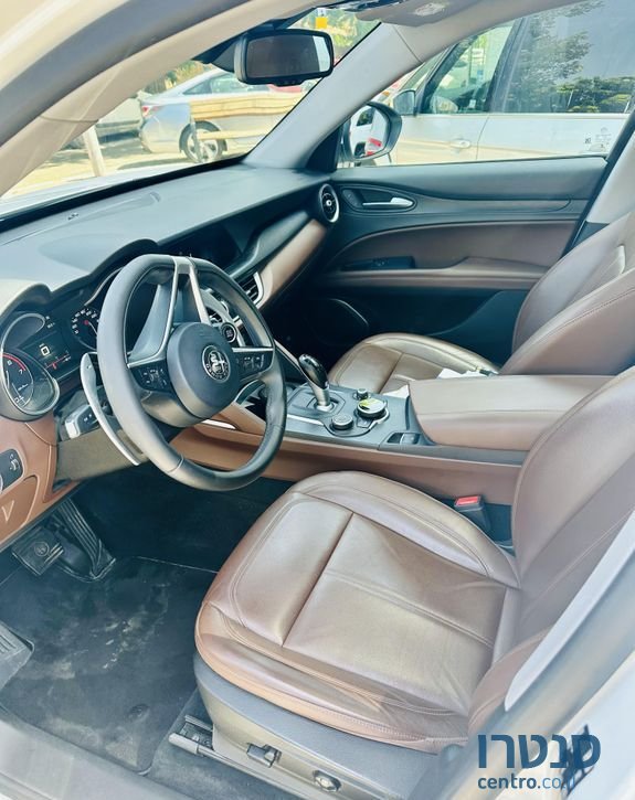 2018' Alfa Romeo Stelvio אלפא רומיאו סטלביו photo #5