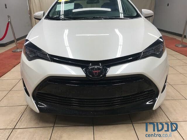 2018' Toyota Corolla photo #1