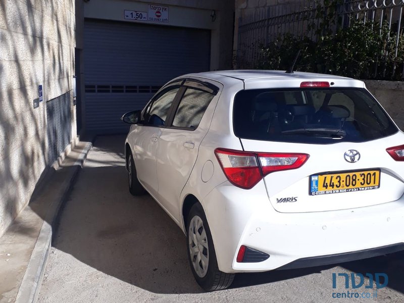 2018' Toyota Yaris טויוטה יאריס photo #5