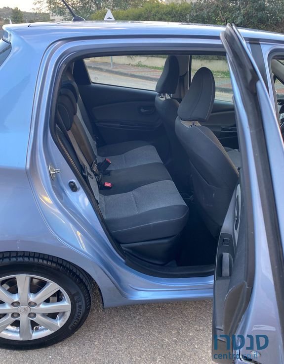 2017' Toyota Yaris טויוטה יאריס photo #3