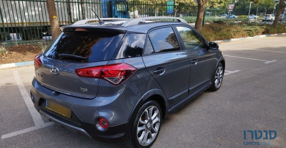 2016' Hyundai i20 יונדאי קרוס photo #5