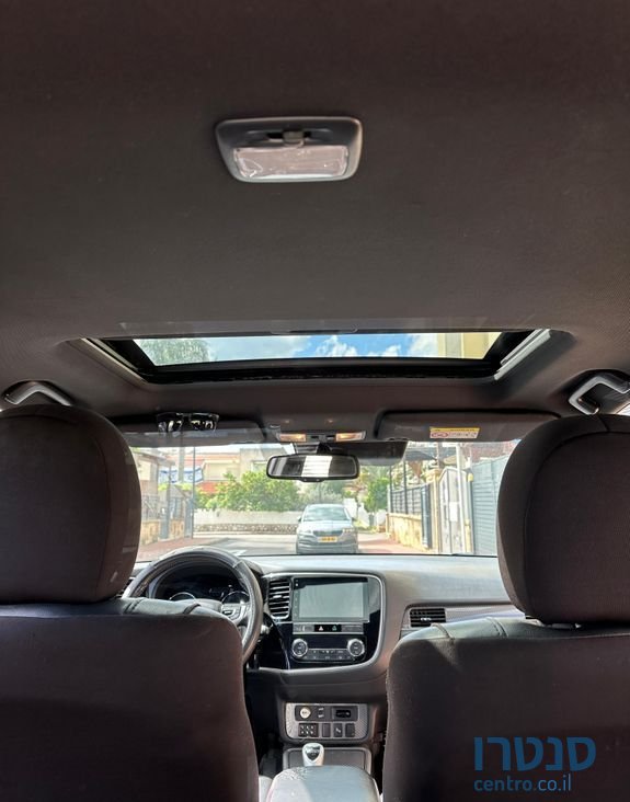 2019' Mitsubishi Outlander מיצובישי אאוטלנדר photo #4