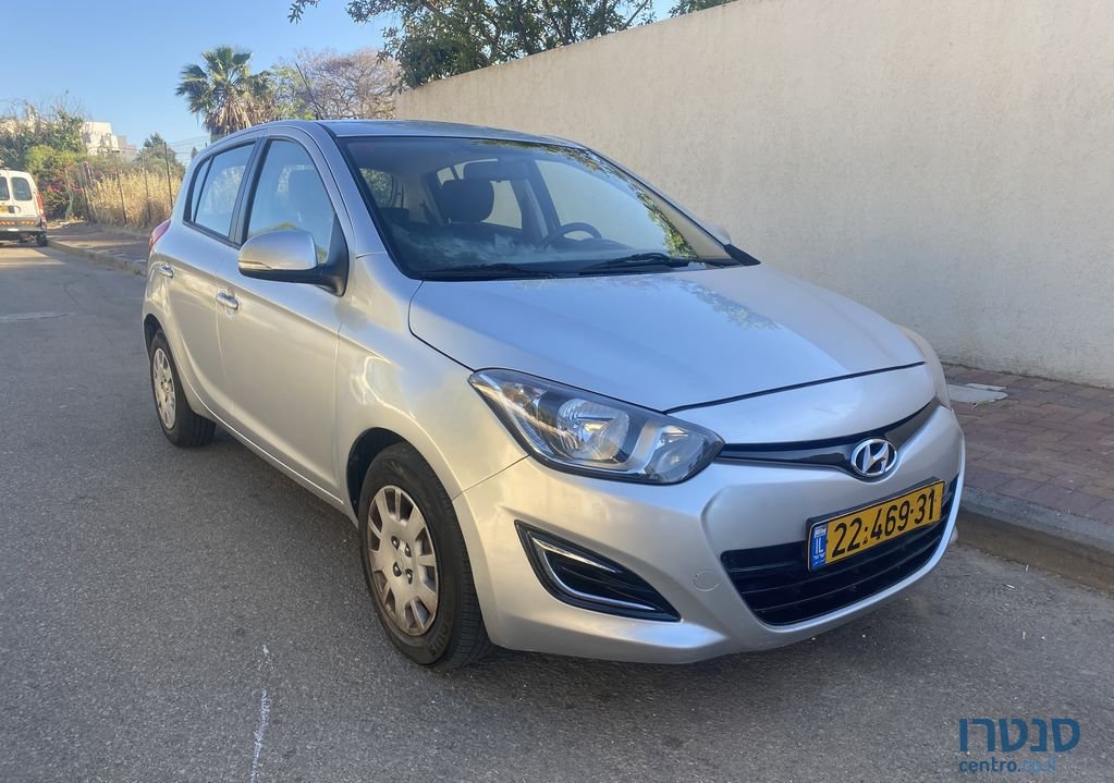 2014' Hyundai i20 יונדאי photo #1