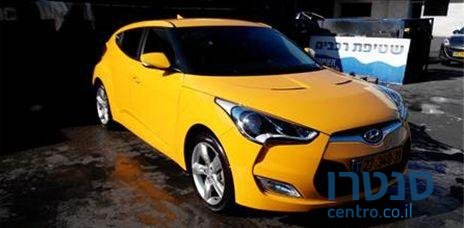 2014' Hyundai Veloster photo #3