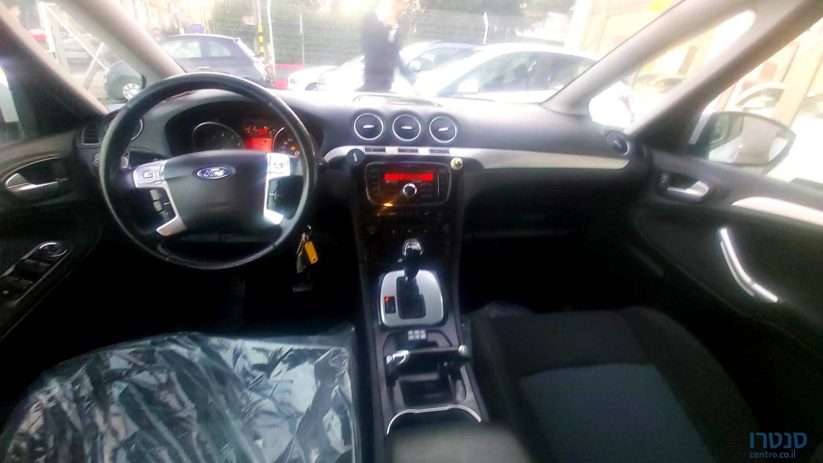 2013' Ford S-Max photo #5