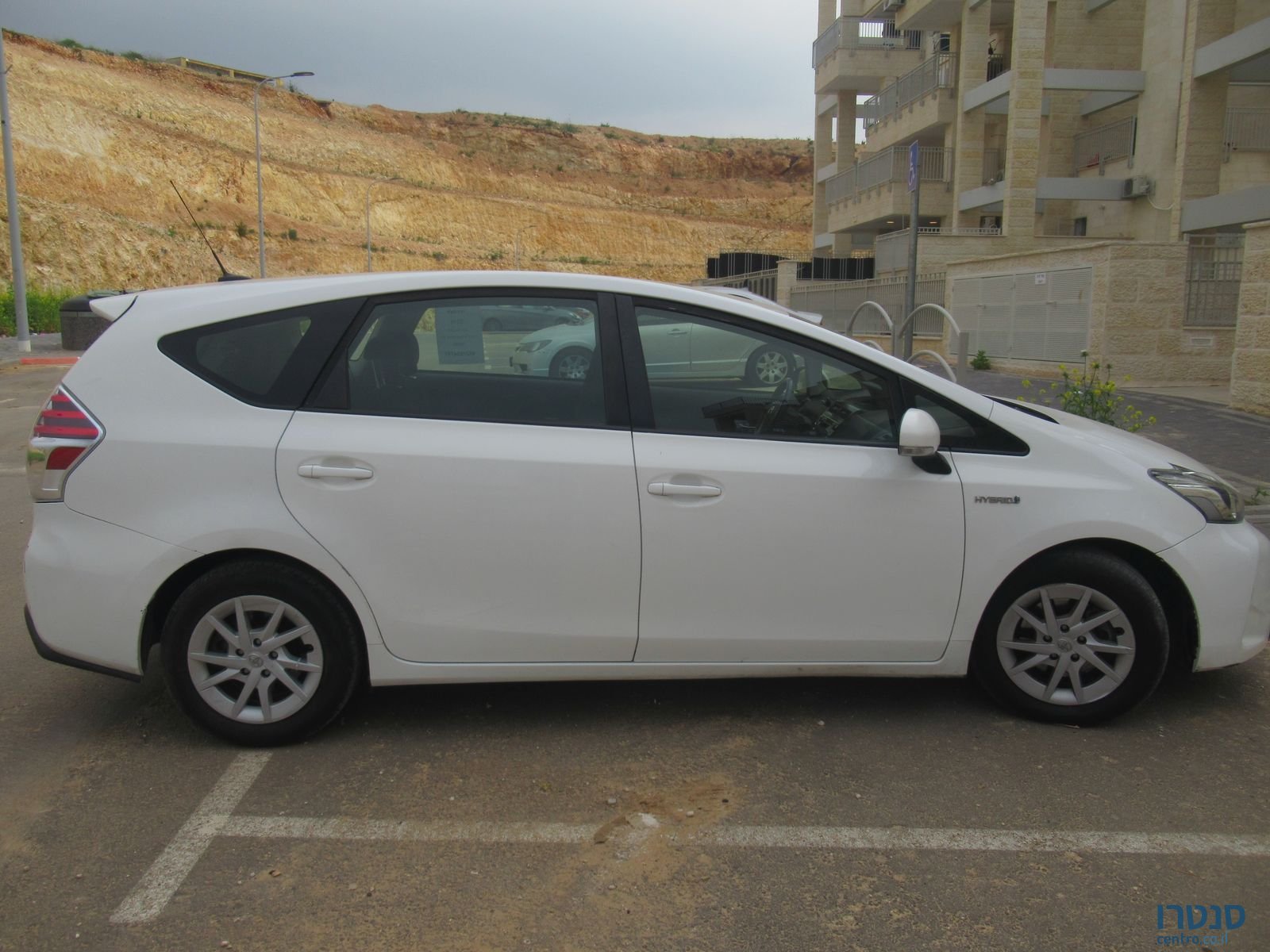 2019' Toyota Prius טויוטה פריוס פלוס photo #3