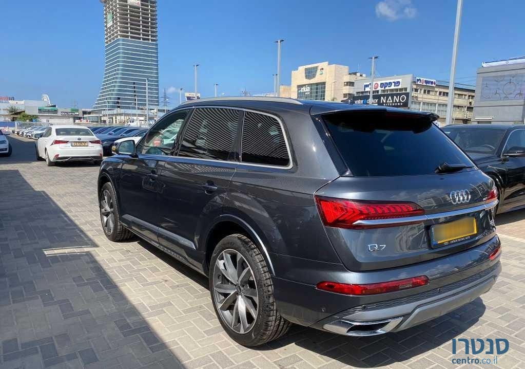 2022' Audi Q7 אאודי photo #1