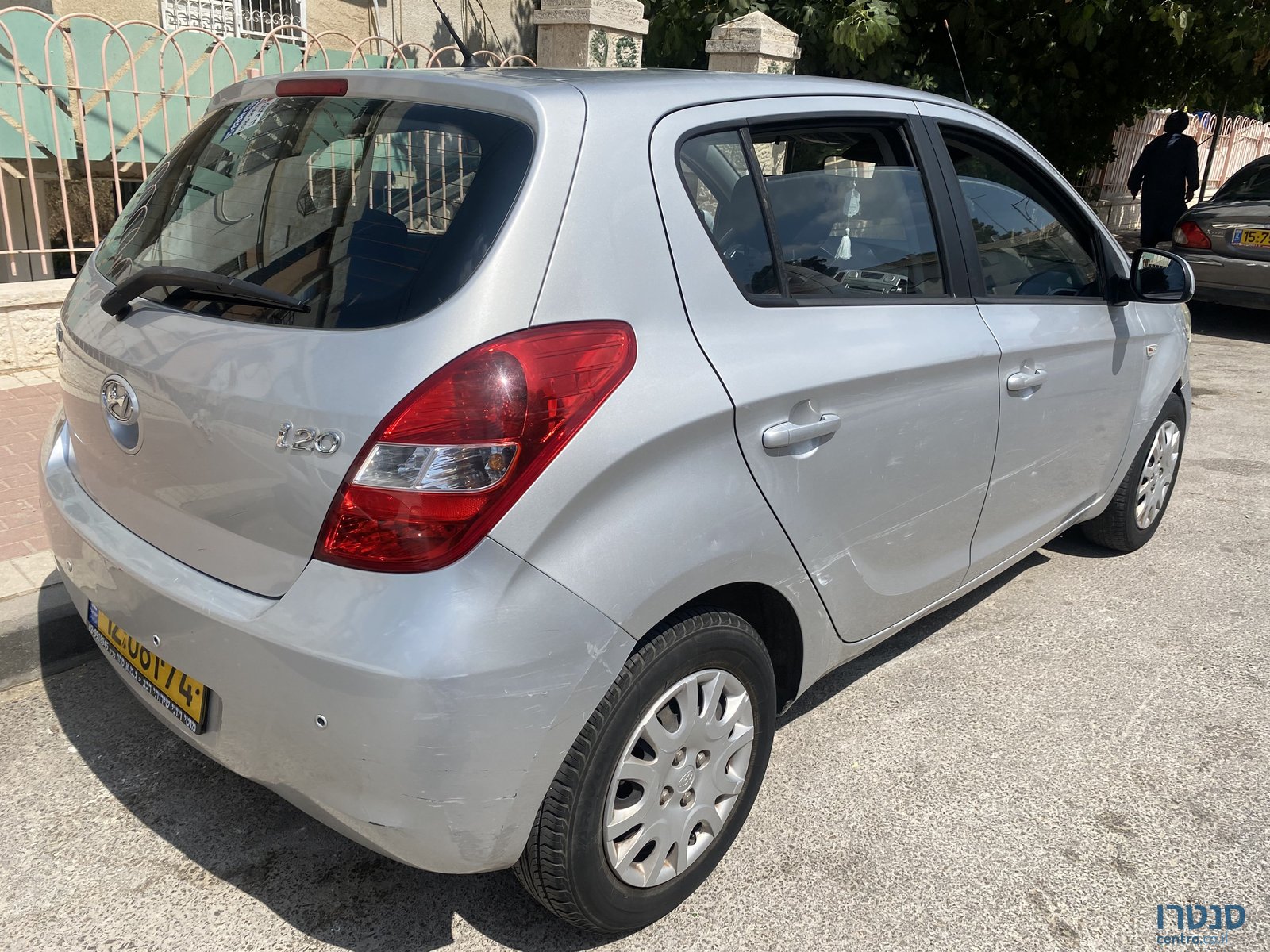 2010' Hyundai i20 יונדאי photo #1