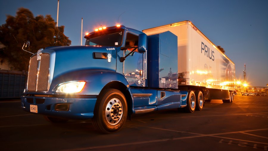 Toyota to start drayage testing with hydrogen-powered semi truck