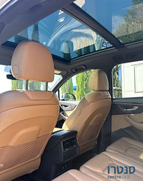 2020' Audi Q7 אאודי photo #4