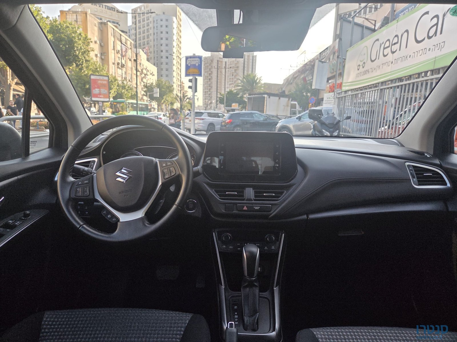 2023' Suzuki S-Cross photo #2