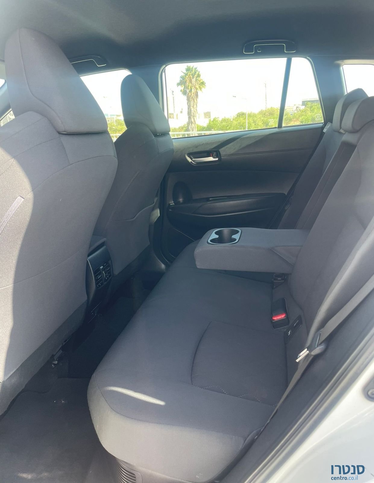 2023' Toyota Corolla Cross טויוטה קורולה קרוס photo #4