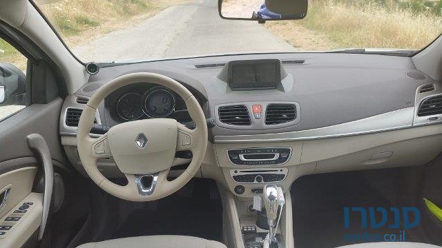 2015' Renault Fluence photo #1