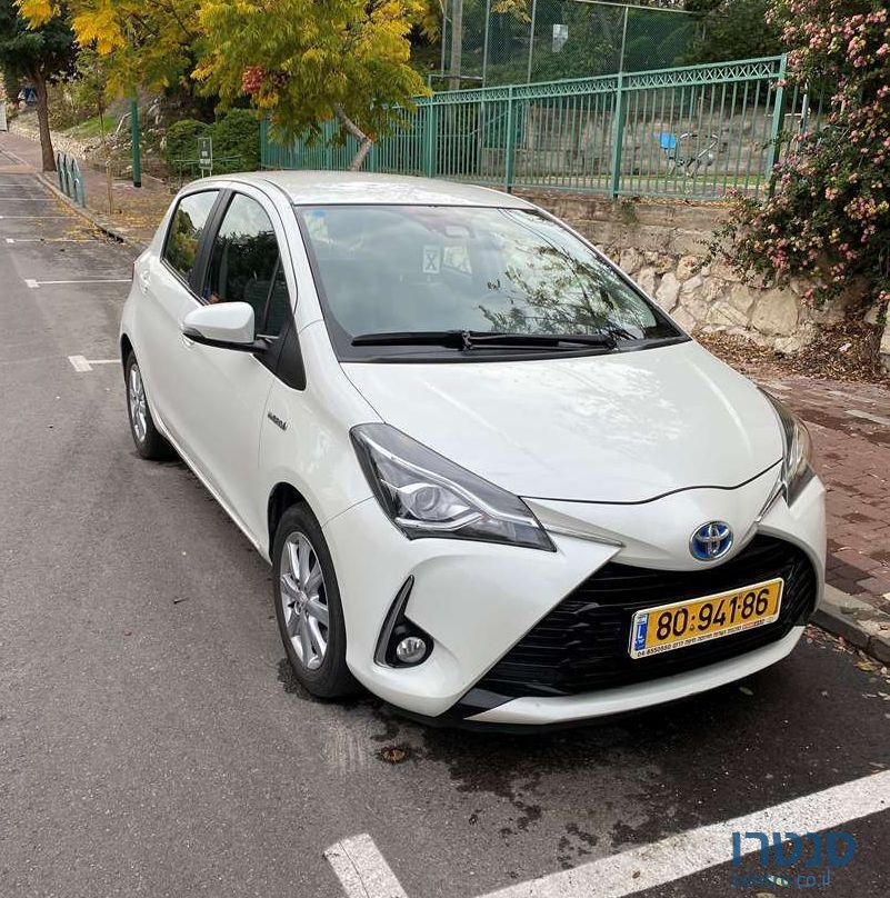 2017' Toyota Yaris טויוטה יאריס photo #3