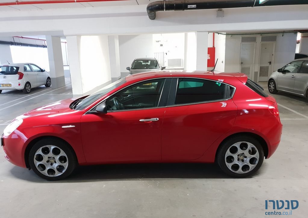 2012' Alfa Romeo Giulietta אלפא רומיאו ג'ולייטה photo #4