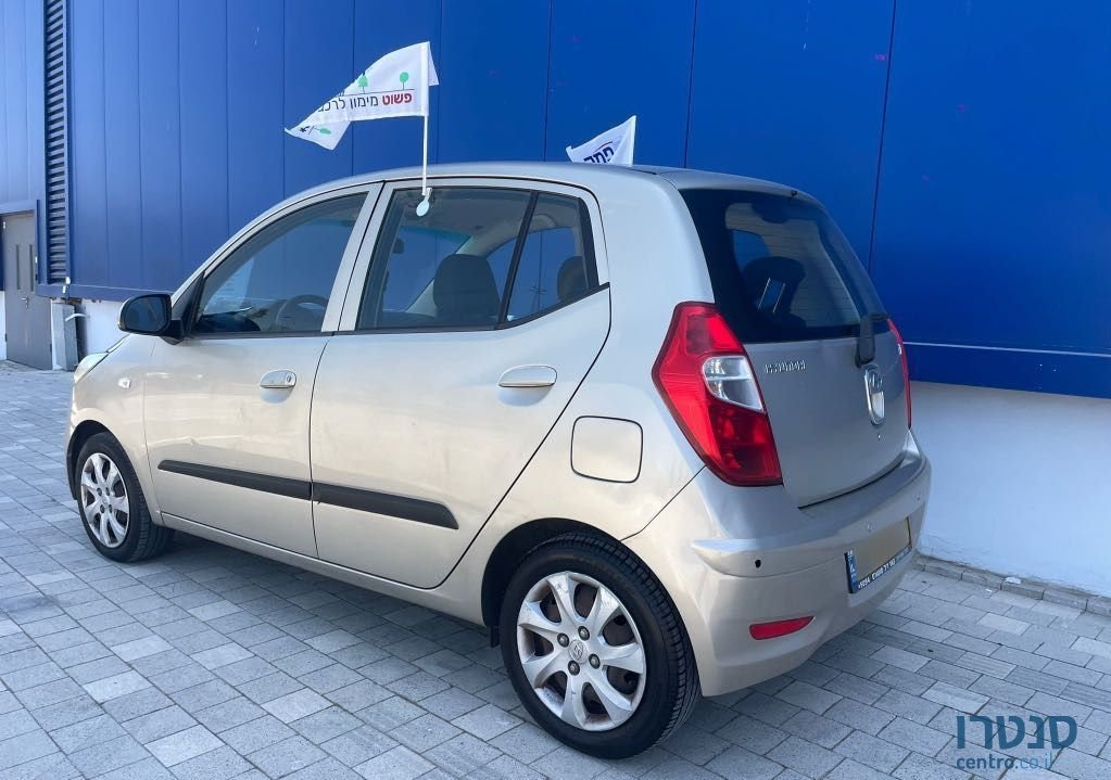 2012' Hyundai i10 יונדאי photo #3