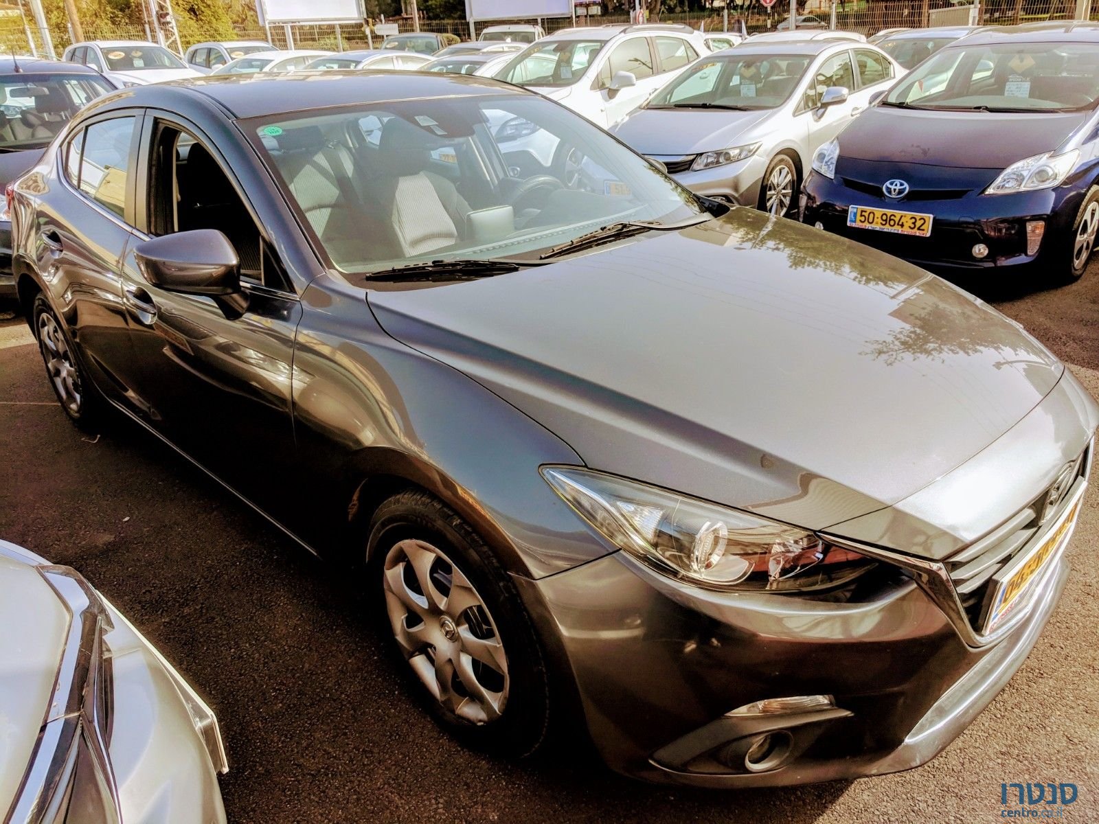 2015' Mazda 3 photo #1