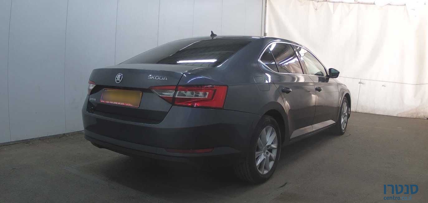 2020' Skoda Superb סקודה סופרב photo #2