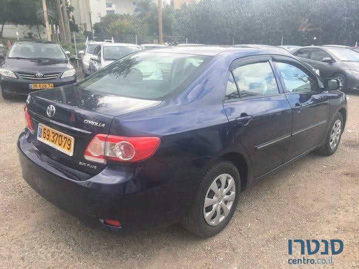 2008' Toyota Corolla photo #2