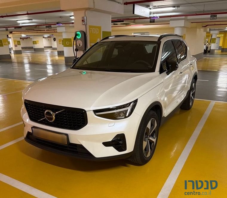 2024' Volvo XC40 וולוו photo #3