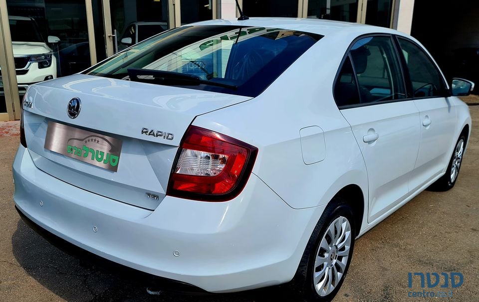 2016' Skoda Rapid photo #3