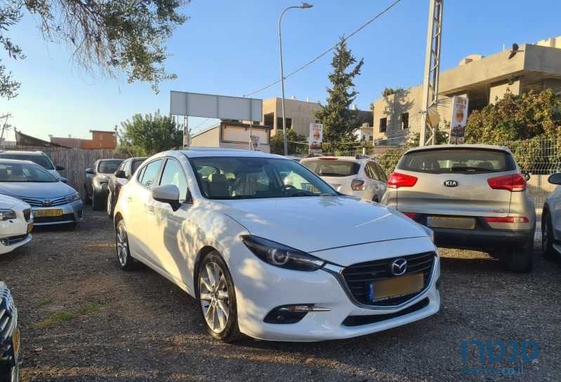 2017' Mazda 3 מאזדה photo #1