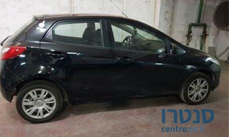 2013' Mazda 2 מאזדה 2 אקטיב photo #2