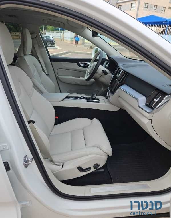2021' Volvo XC60 וולוו photo #3