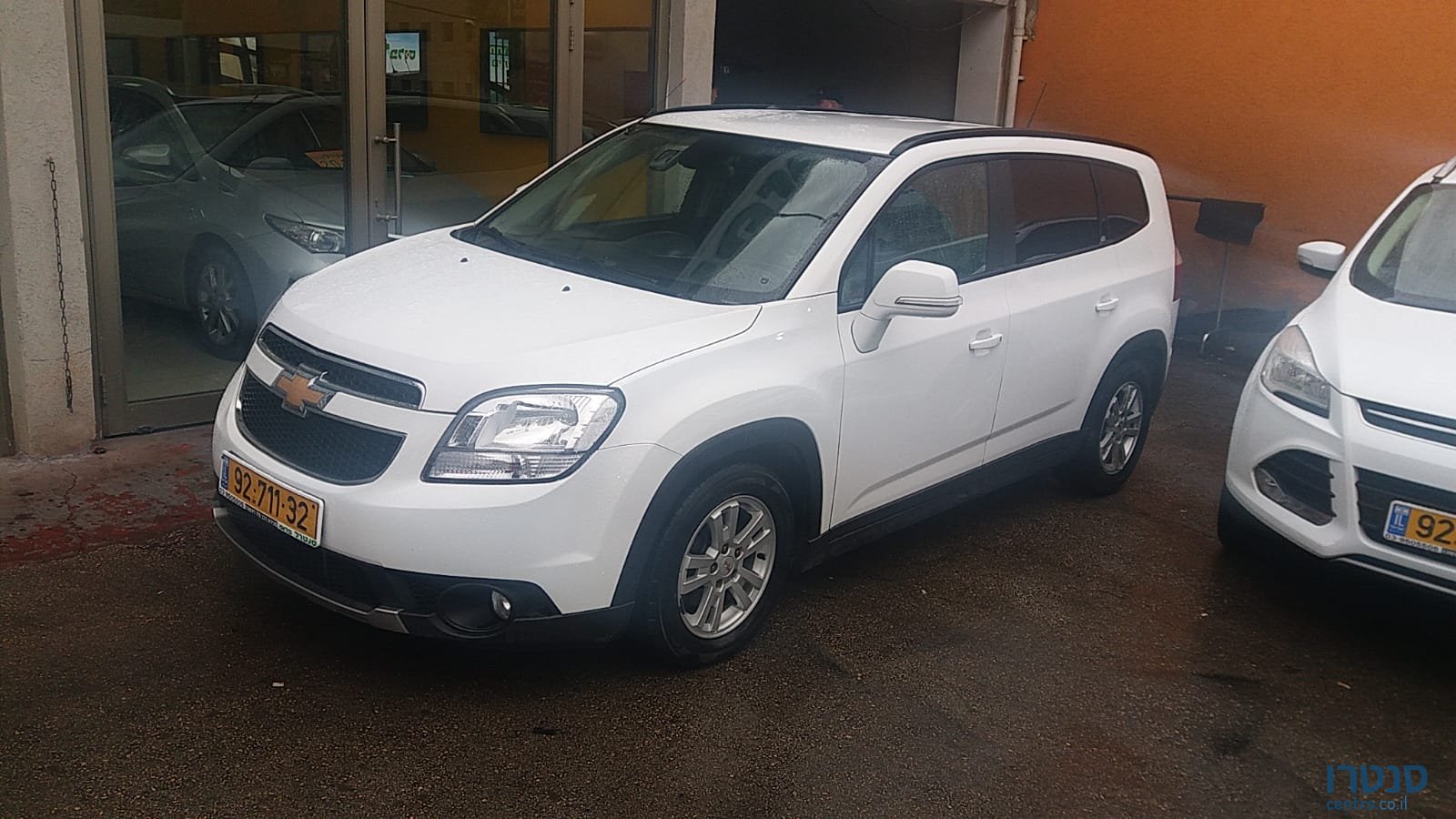 2015' Chevrolet Orlando photo #2