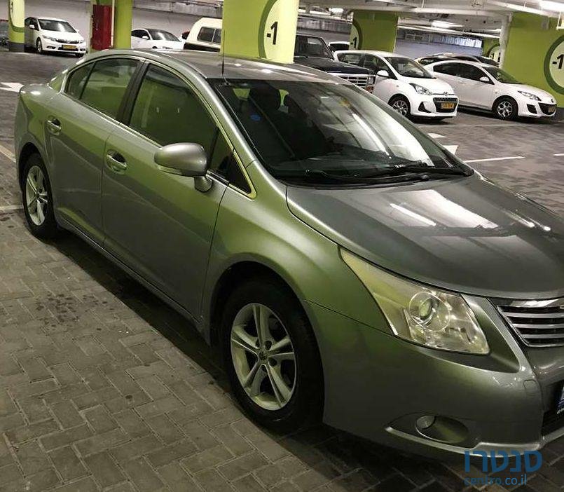 2011' Toyota Avensis טויוטה אונסיס photo #1