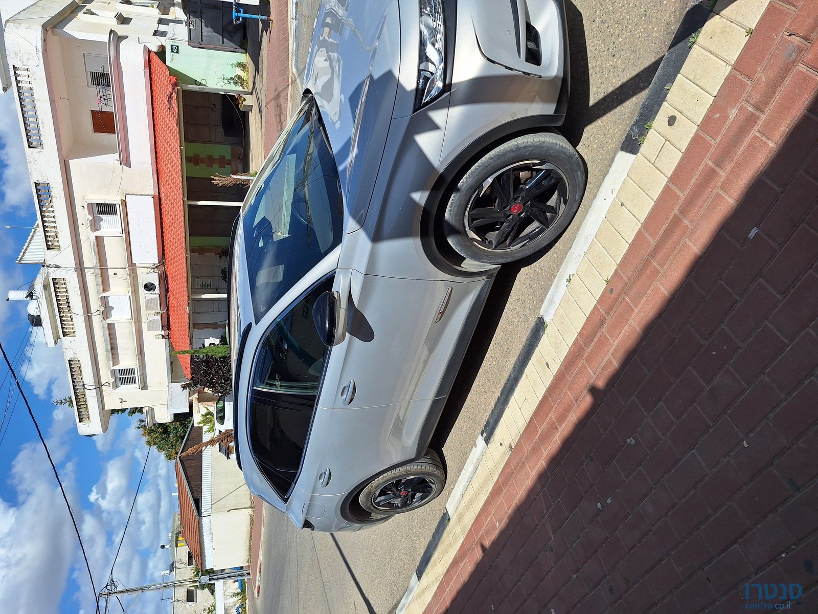 2022' DS Automobiles DS 7 Crossback photo #2