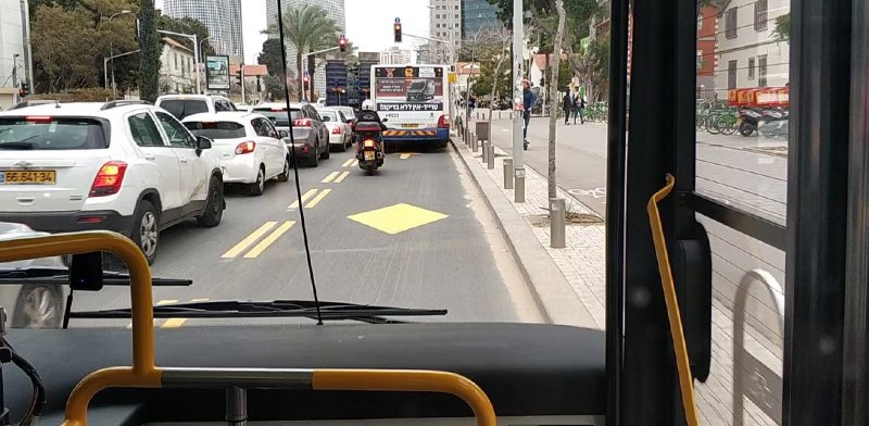 New Tel Aviv bus lane cuts travel time hugely