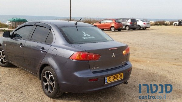 2009' Mitsubishi Lancer photo #3