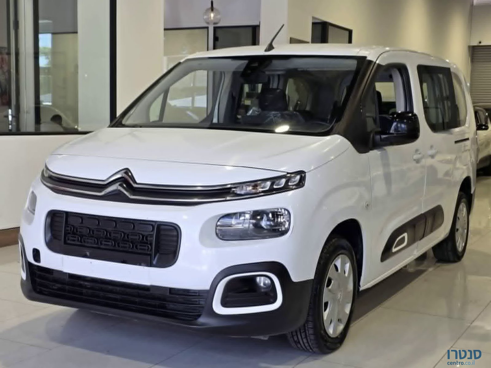2023' Citroen Berlingo photo #3