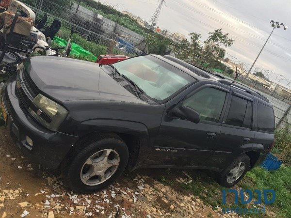 2004' Chevrolet Trailblazer photo #1