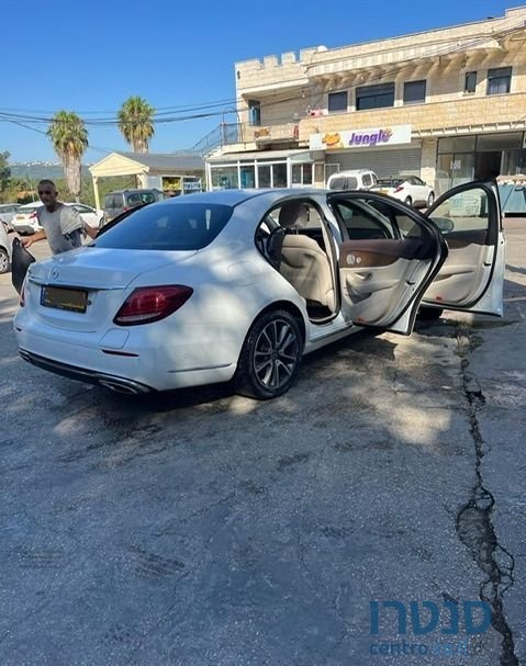2019' Mercedes-Benz E-Class מרצדס photo #1