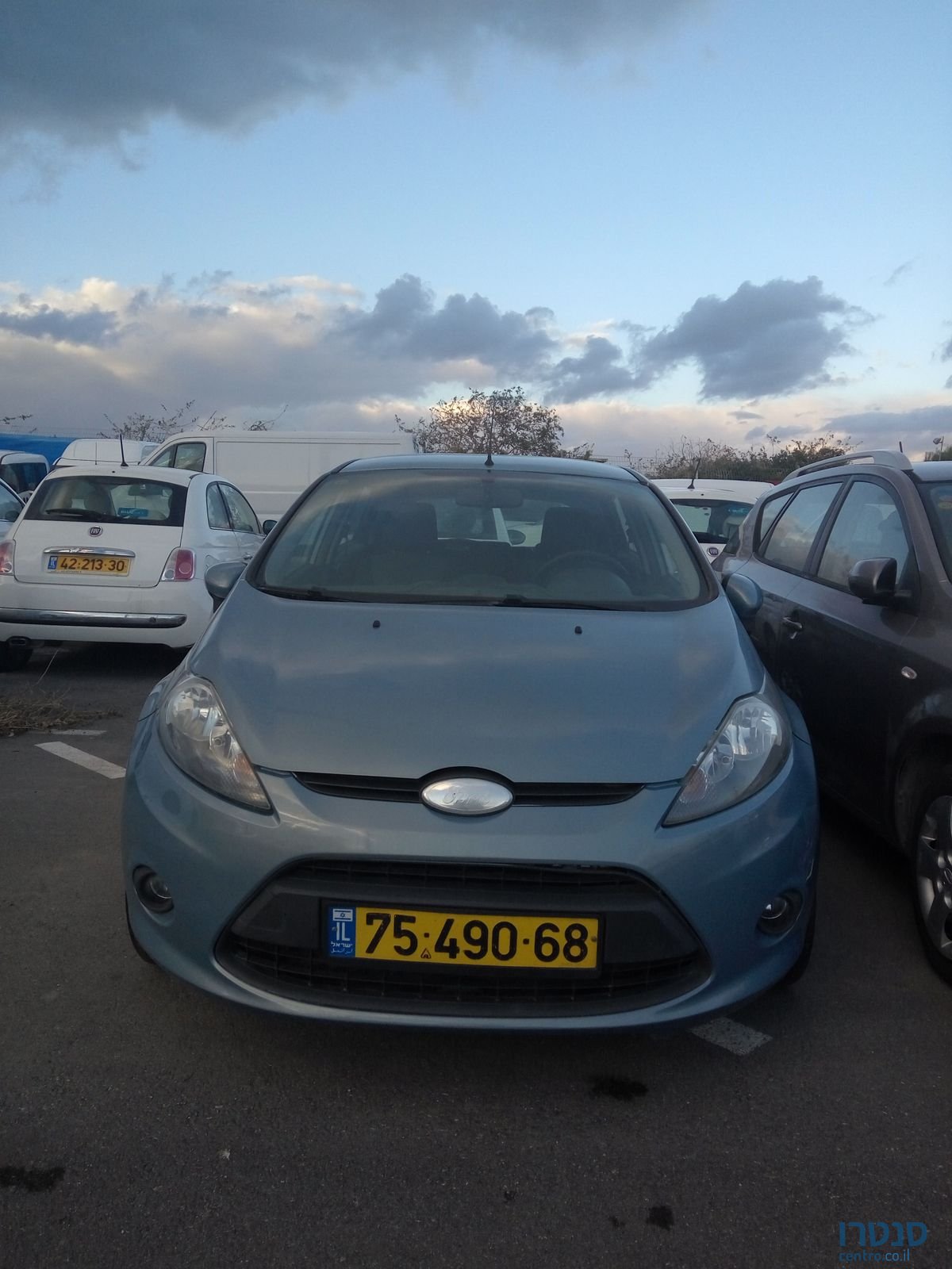 2010' Ford Fiesta TREND photo #1