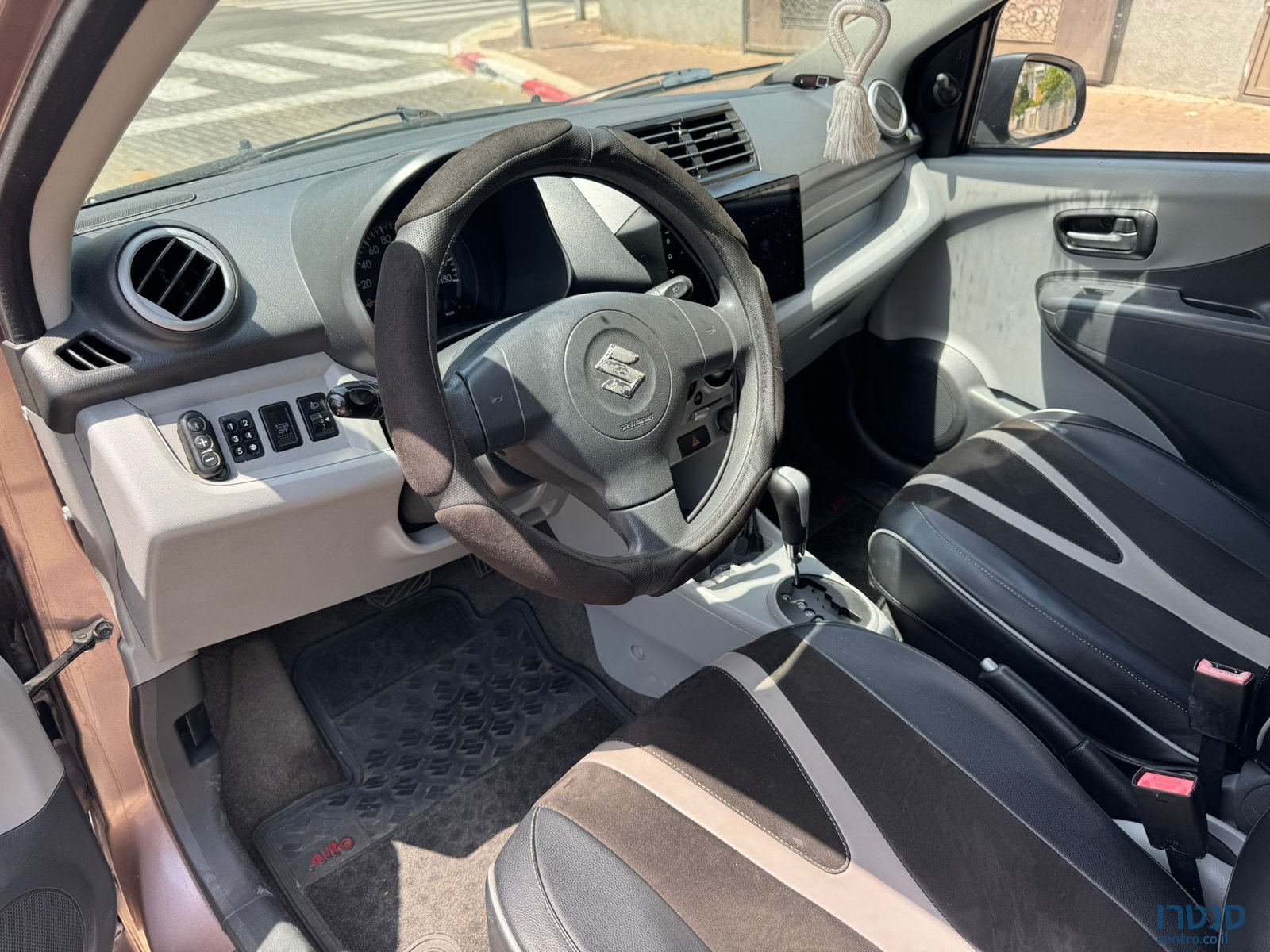 2012' Suzuki Alto photo #6