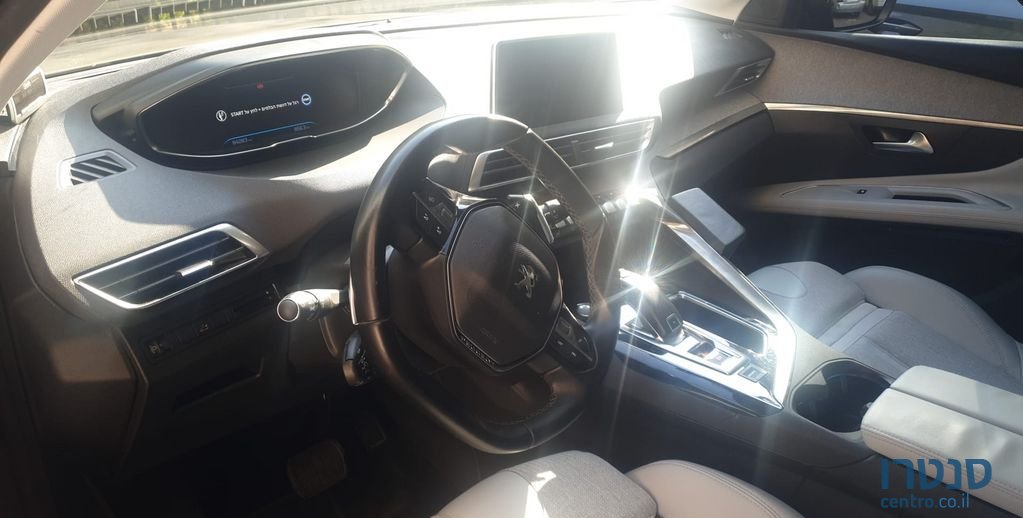 2019' Peugeot 3008 פיג'ו photo #5