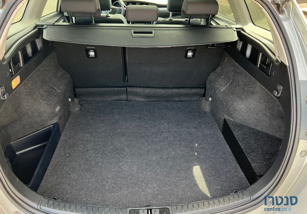 2016' Toyota Auris טויוטה אוריס photo #5