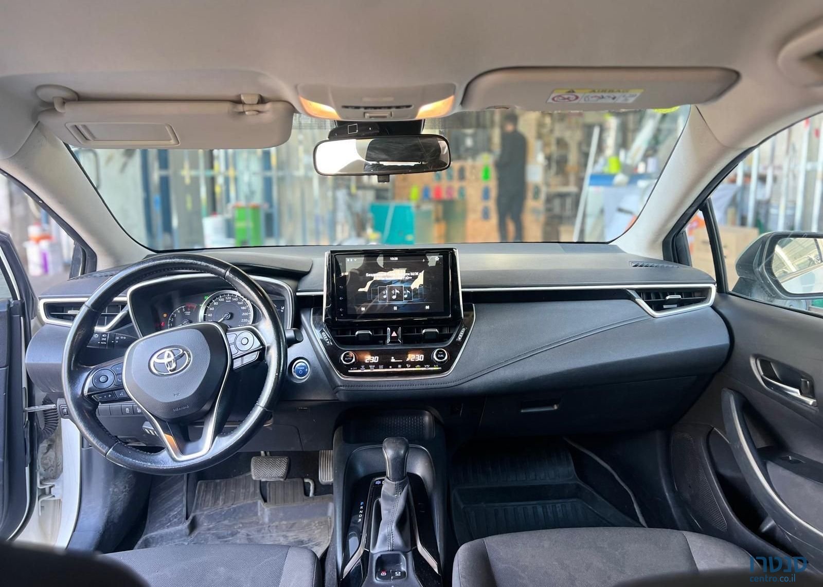 2019' Toyota Corolla טויוטה קורולה photo #2