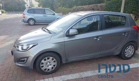 2013' Hyundai i20 יונדאי photo #1