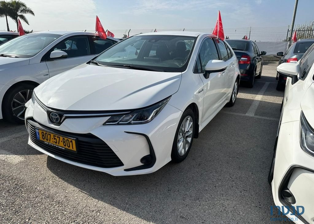 2019' Toyota Corolla טויוטה קורולה photo #1