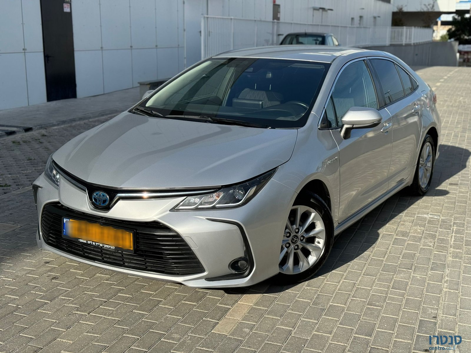 2020' Toyota Corolla photo #1