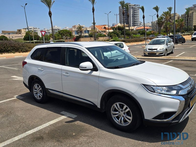 2021' Mitsubishi Outlander מיצובישי אאוטלנדר photo #1
