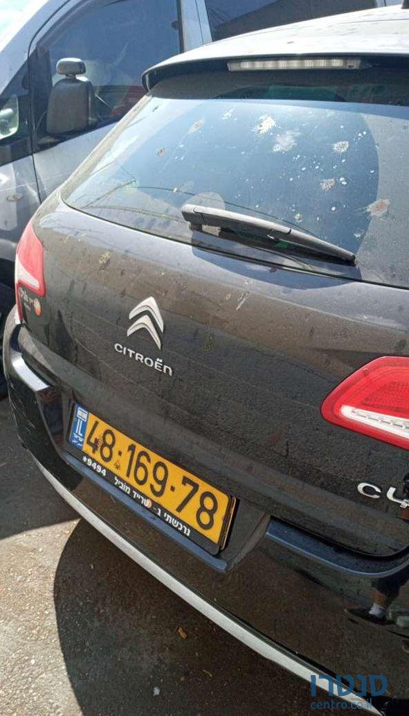 2011' Citroen C4 סיטרואן C4 photo #1